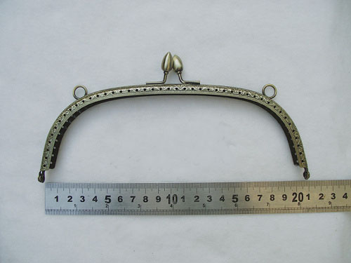Porte monnaie fermoir metallique