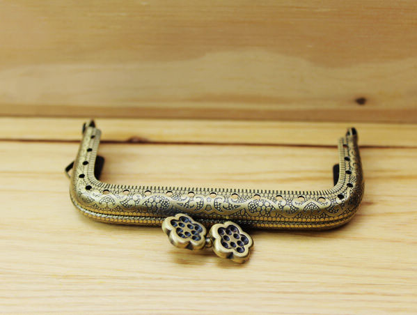 Fermoir porte monnaie metal 8.5cm