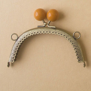 Porte monnaie femme fermoir metal 12.5cm