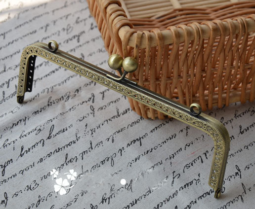 Porte monnaie femme fermoir metal 20cm