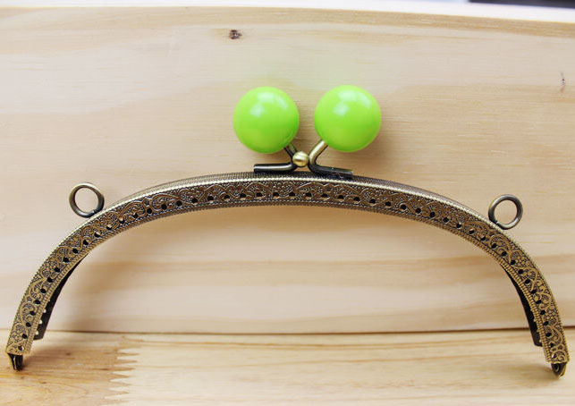 Fabriquer sac avec fermoir 20cm