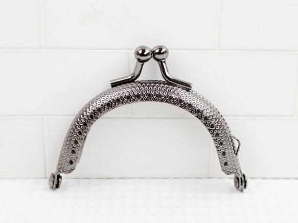 Porte monnaie femme fermoir metal 6.5cm