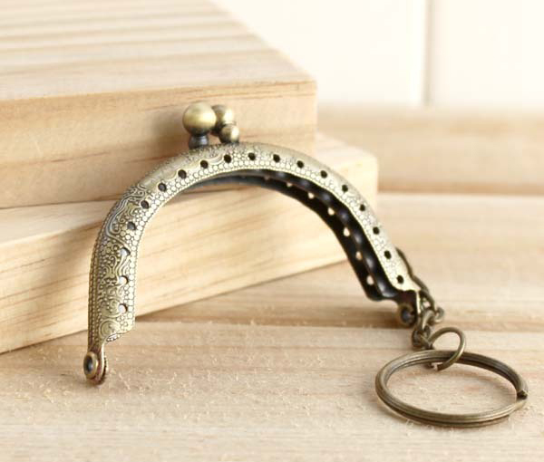 Patron porte-monnaie fermoir metallique 6.5cm